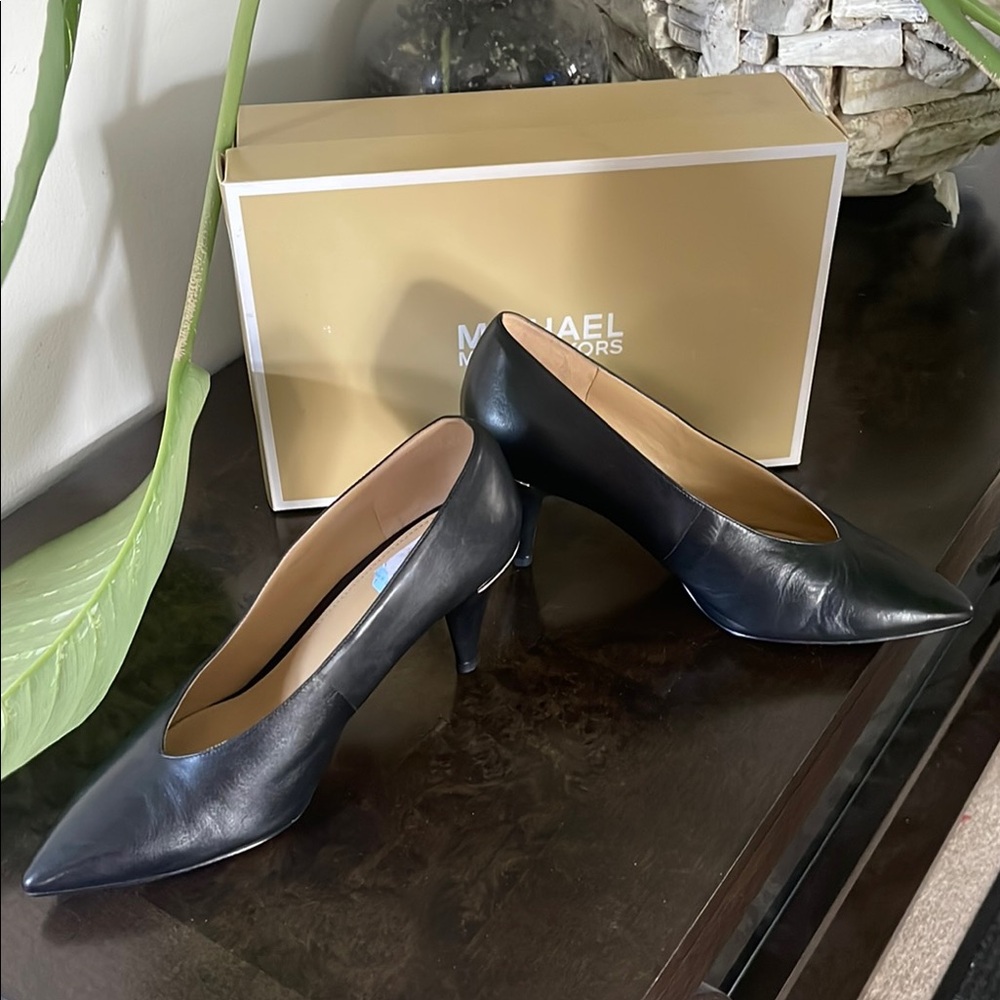 Michael Kors Black Women's Heels - Picture 5 of 5